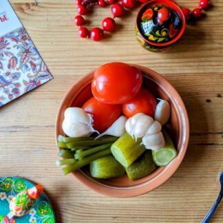 Ассорти соленых и маринованных овощей