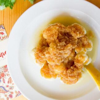 Отварная цветная капуста с теплым маслом и сухарями