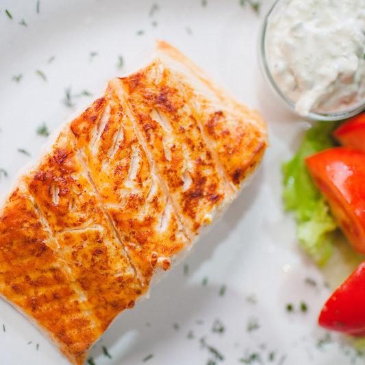 Лосось жареный или гриль