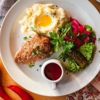 Котлета из мяса кабана