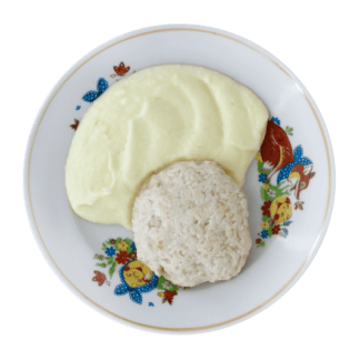 Котлетка паровая с картофельным пюре