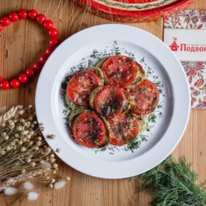 Кабачки жареные с помидорами и чесноком